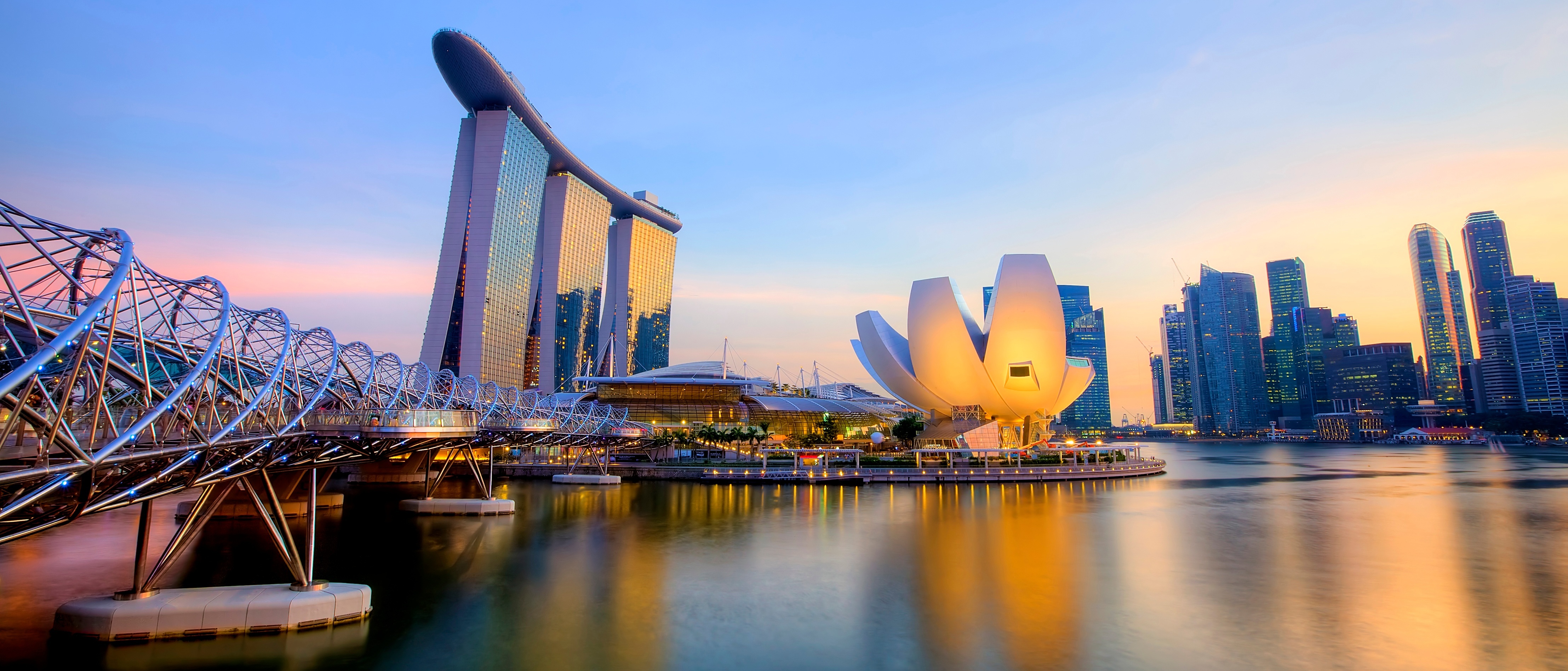 Singapore-skyline-marina-bay-Asia